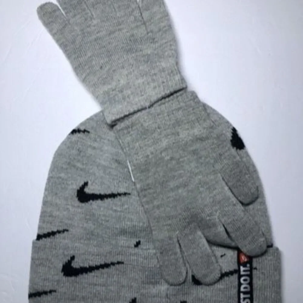 Nike Big Kids Swoosh Beanie and Gloves Set